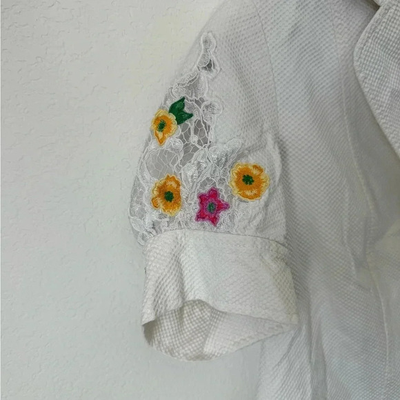 Vintage Escada Short Sleeve Embroidered Coquette Lace Floral Button Down Blouse - Picture 5 of 9